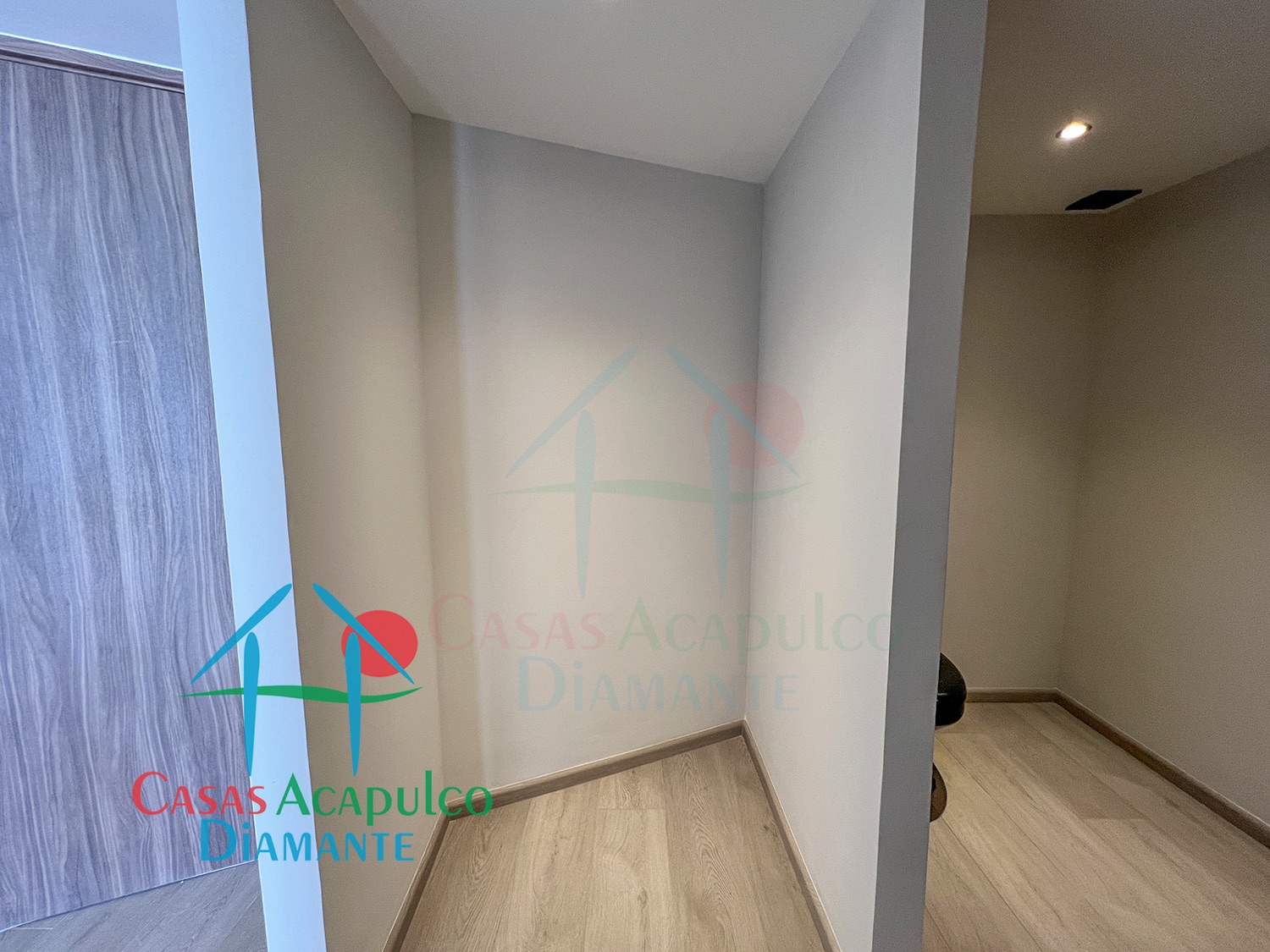 Romano Suites Hab 102-105 - Baño 2